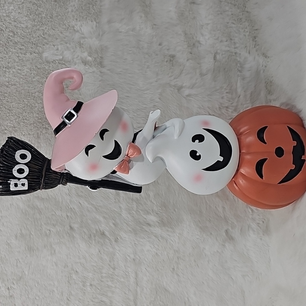 Pastel Pink Pumpkin And Ghost Halloween Decor